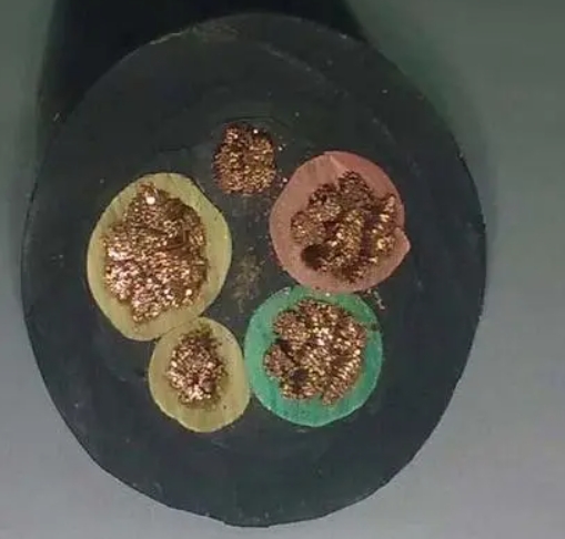 電纜阻燃等級(jí)的標(biāo)準(zhǔn)與認(rèn)證是確保電纜安全可靠的重要環(huán)節(jié).jpg